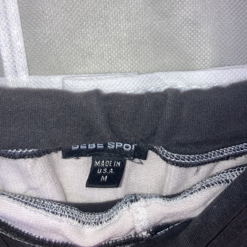 Shorts - Picture 3 of 3